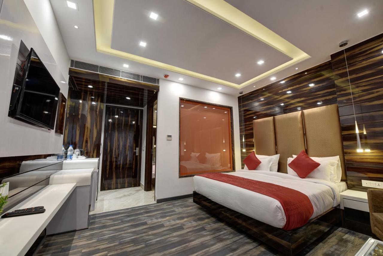 Hotel Golden Tree Noida Exteriér fotografie