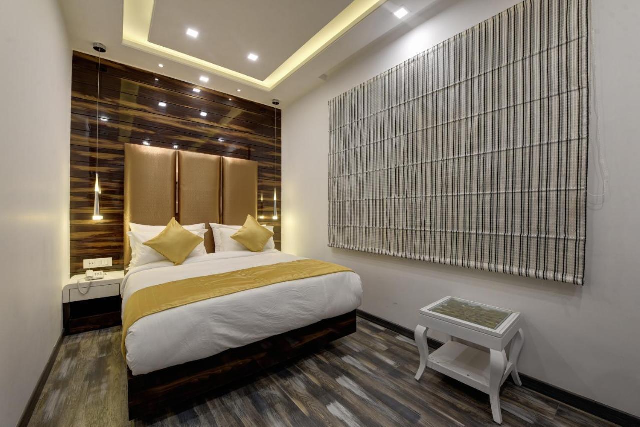 Hotel Golden Tree Noida Exteriér fotografie