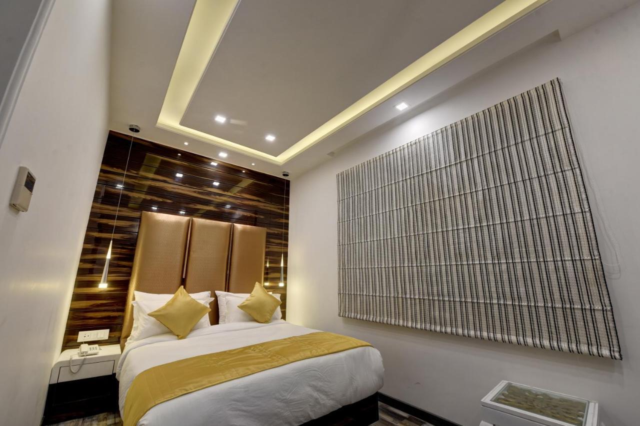 Hotel Golden Tree Noida Exteriér fotografie