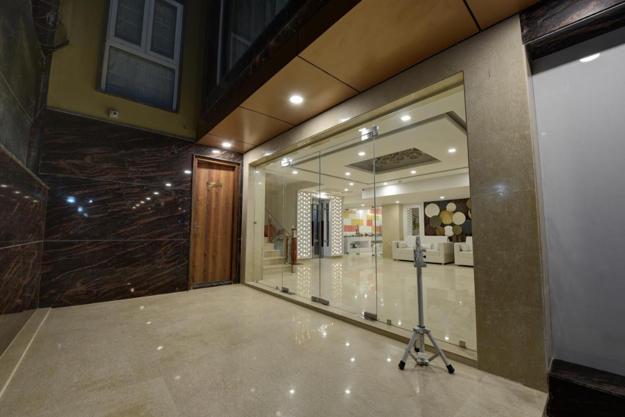 Hotel Golden Tree Noida Exteriér fotografie